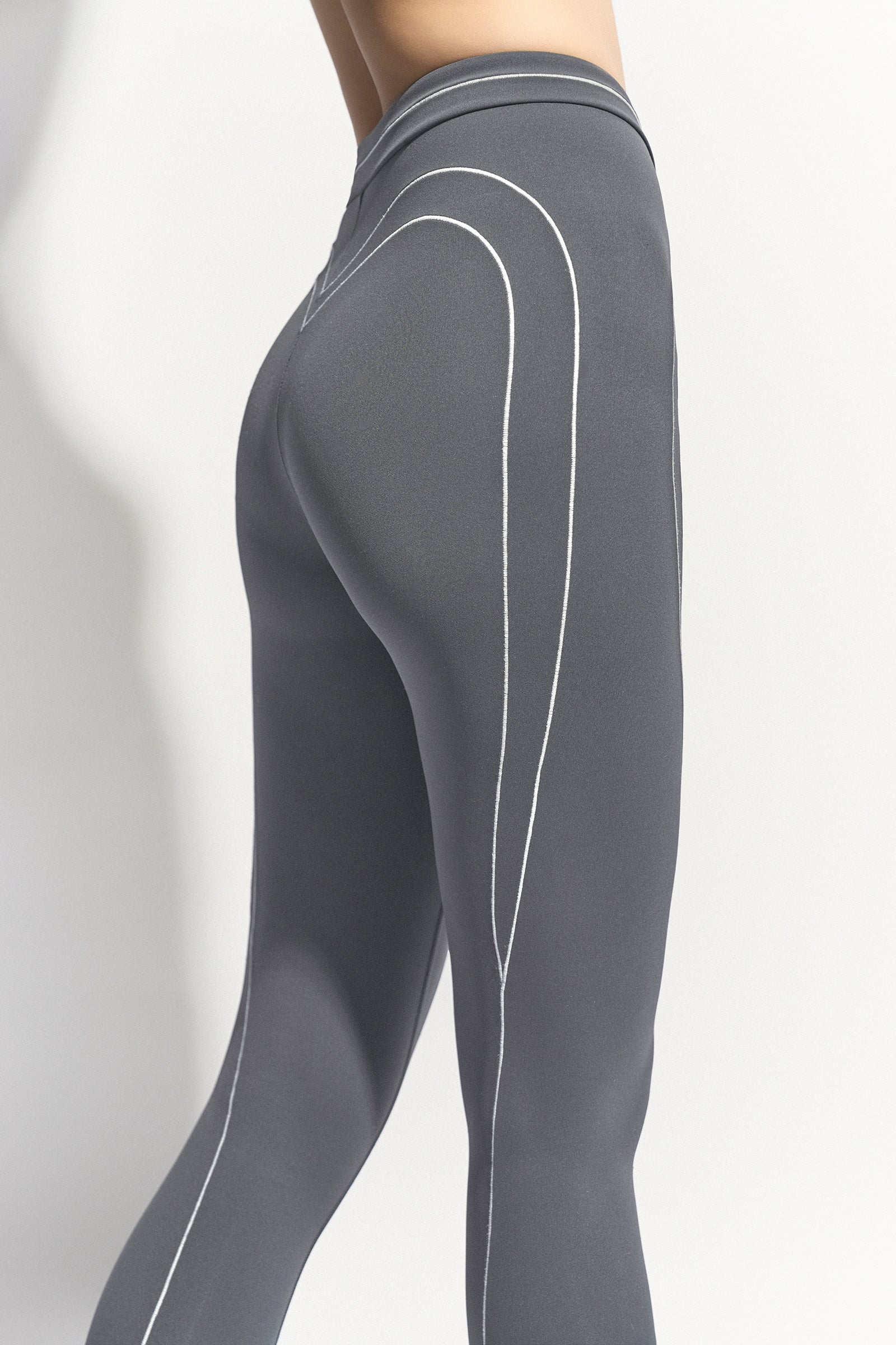 Magnus Leggings